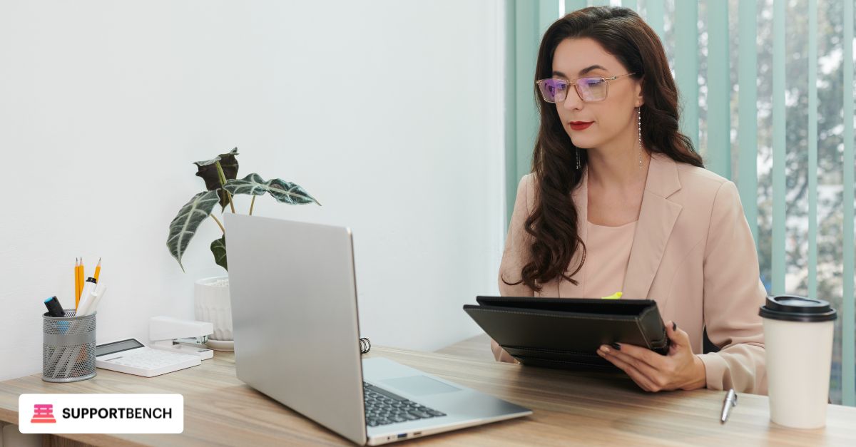 Employee using HR helpdesk software to find leave or benefits information